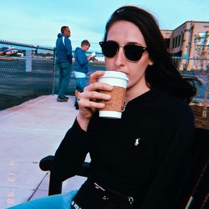 Meet your Posher, Adrienne